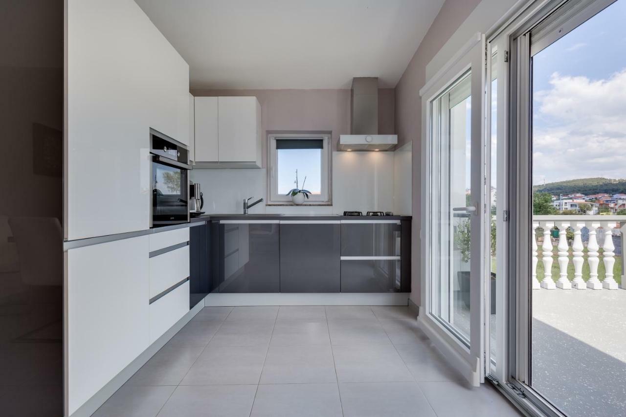 Modern And Spacious Apartment Bibinje Εξωτερικό φωτογραφία